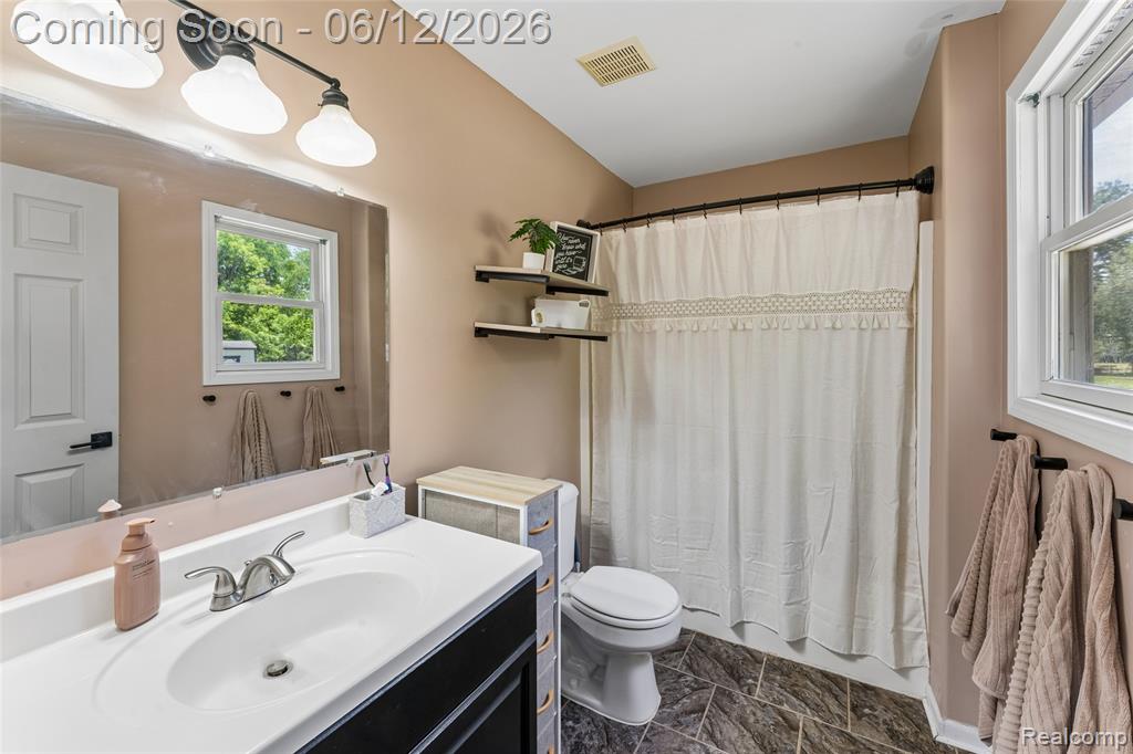 5825 Cobblestone Drive, North Branch, MI 48461 — Photo 14