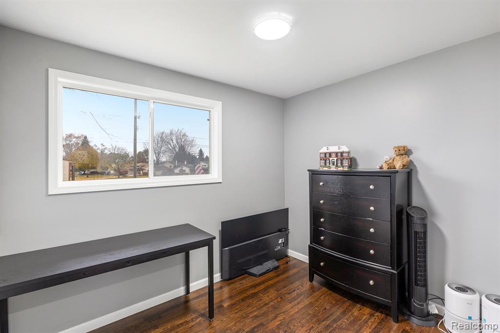 43752 Goldberg Drive, Sterling Heights, MI 48313 — Photo 13