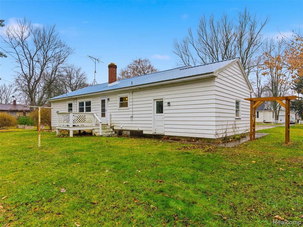 550 Johnson Street, Almont, MI 48003 — Photo 33
