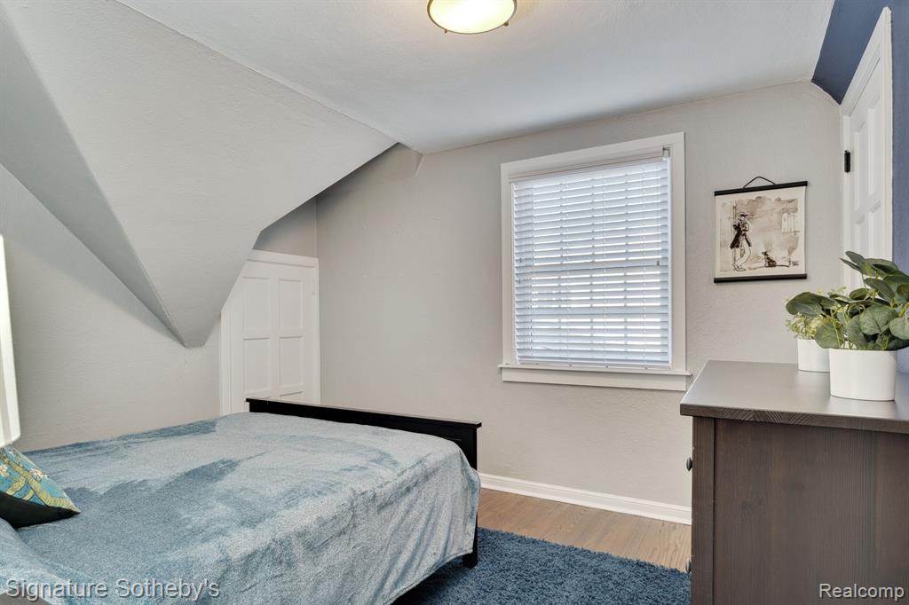 824 Wimbleton Drive, Birmingham, MI 48009 — Photo 33