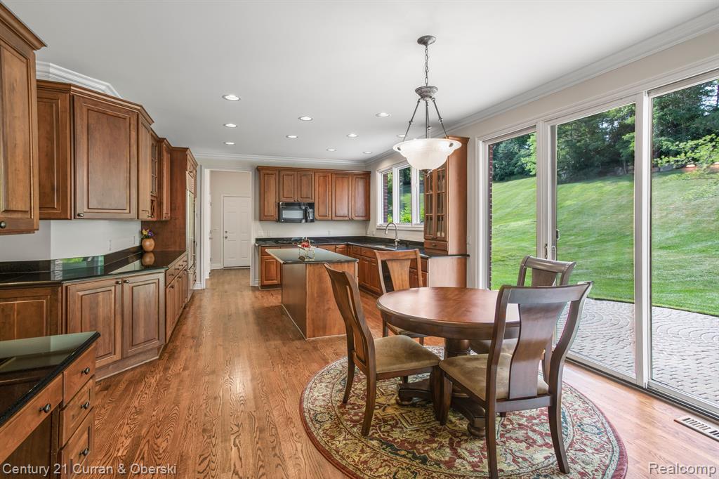 18585 STEEP HOLLOW Court, Northville, MI 48168 — Photo 19