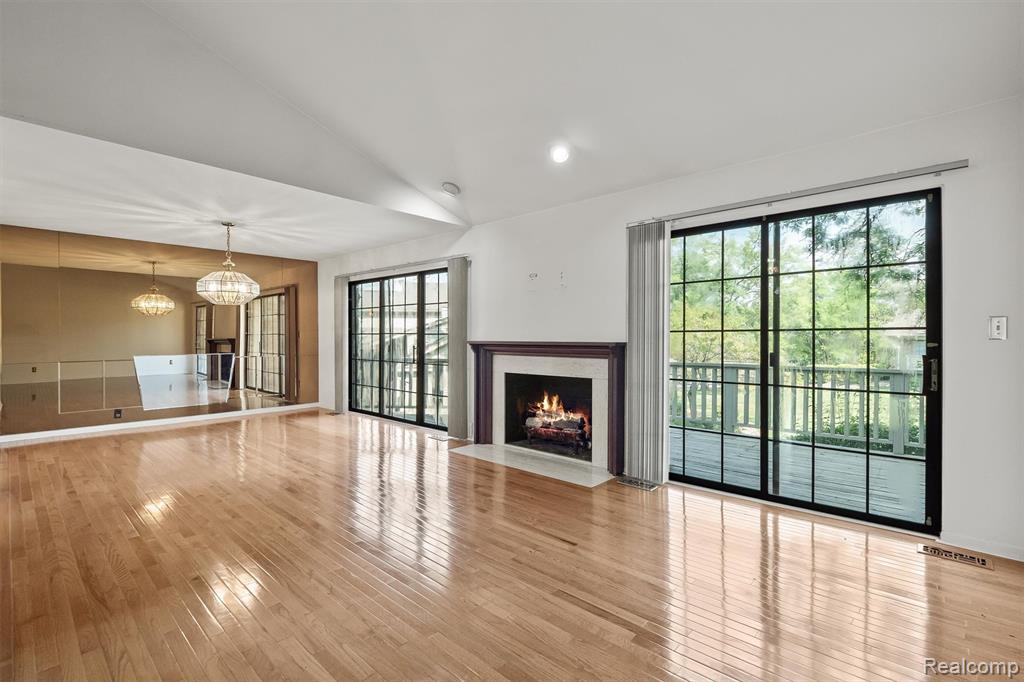 7208 Creeks Bend Drive, West Bloomfield, MI — Photo 9