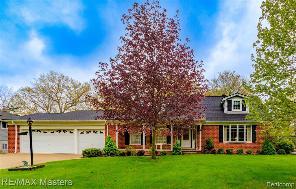 21879 Canterbury Avenue, Grosse Ile, MI 48138 — Photo 43