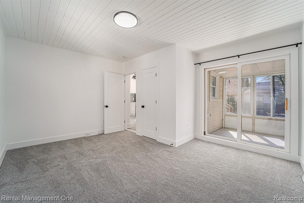 575 E Drayton Street, Ferndale, MI 48220 — Photo 8