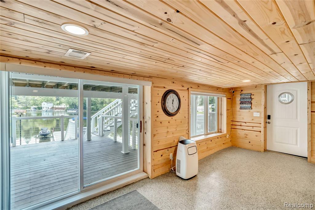 533 Bellevue Avenue, Lake Orion, MI 48362 — Photo 49