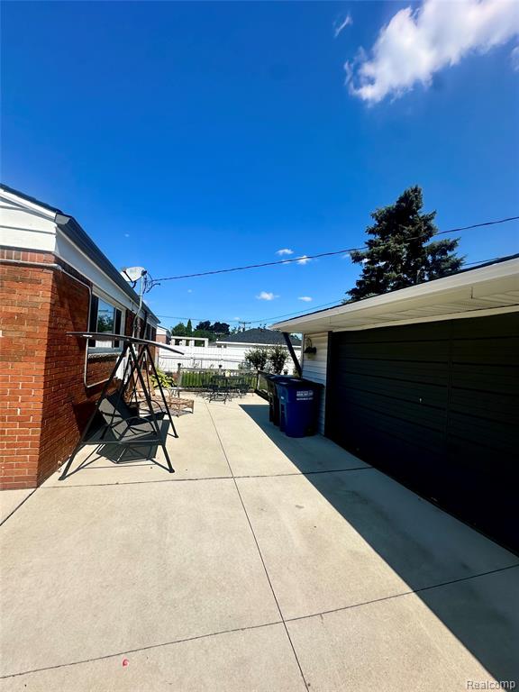 6912 Moccasin Street, Westland, MI — Photo 5