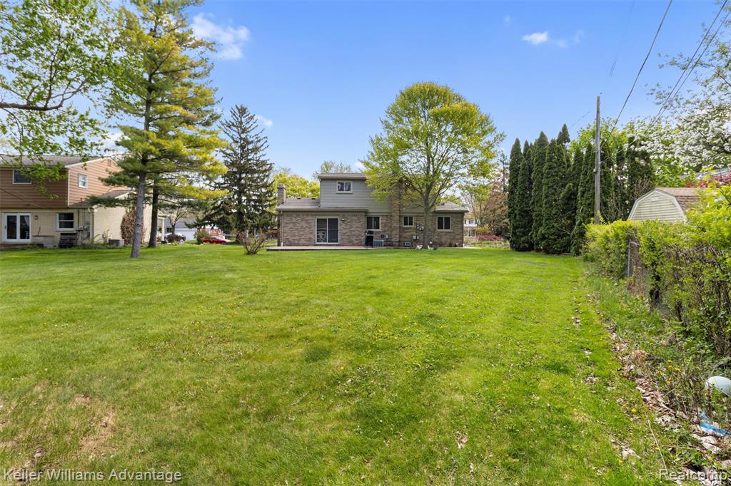 4061 Middlebury Drive, Troy, MI 48085 — Photo 37