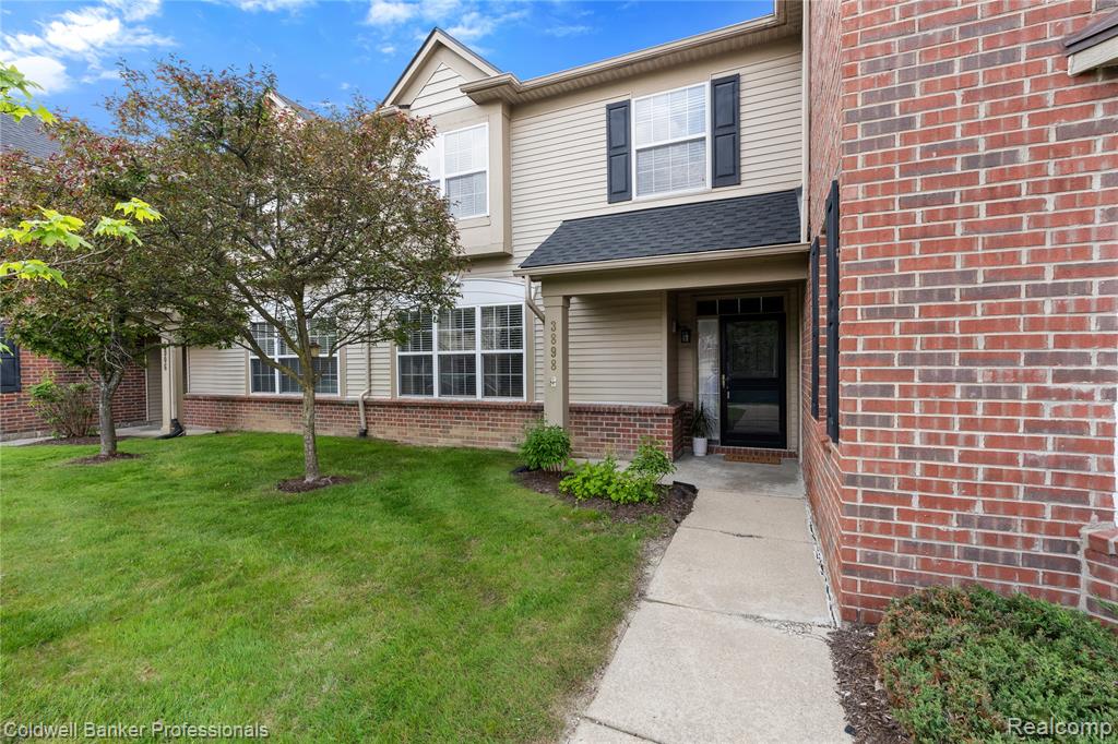 3898 Radcliff Drive, 129, Canton, MI 48188 — Photo 2