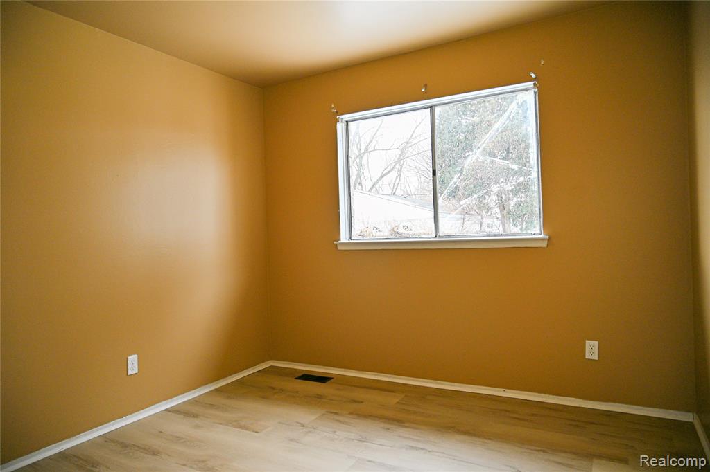 4056 Fox Street, Inkster, MI 48141 — Photo 17