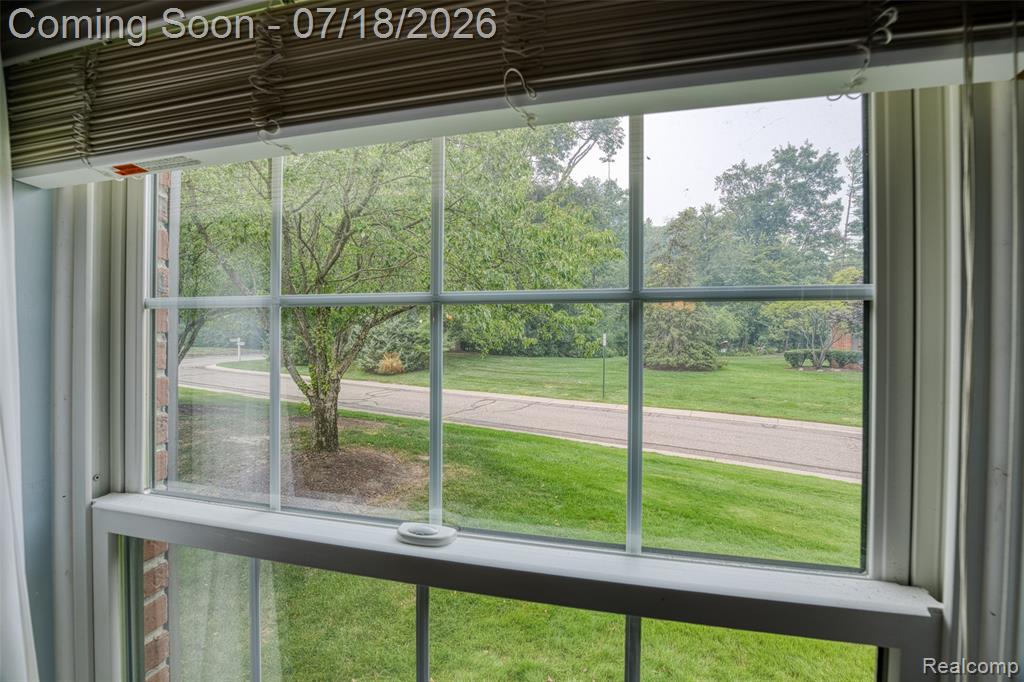 7482 Sheffield, West Bloomfield, MI — Photo 25