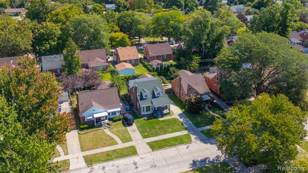8128 Grayfield Street, Dearborn Heights, MI 48127 — Photo 10