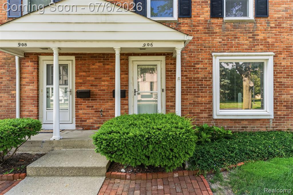 906 E Kearsley Street, Flint, MI 48503 — Photo 6