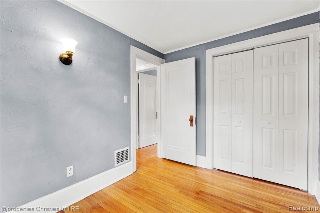 813 Catalpa Drive, Royal Oak, MI 48067 — Photo 21