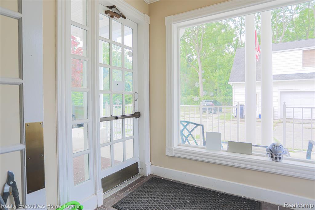 9334 River Road, Algonac, MI, 48001