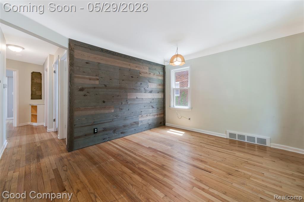 525 Helene Avenue, Royal Oak, MI 48067 — Photo 4