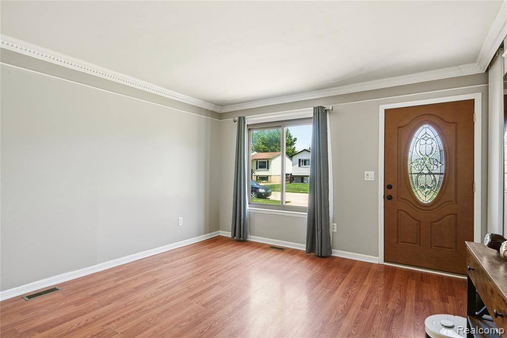 32138 Glaser Road, Rockwood, MI — Photo 14