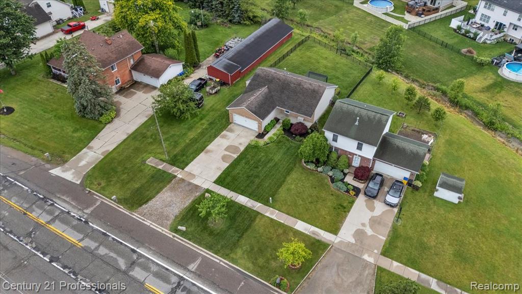 53611 County Line Road, New Baltimore, MI 48047 — Photo 9