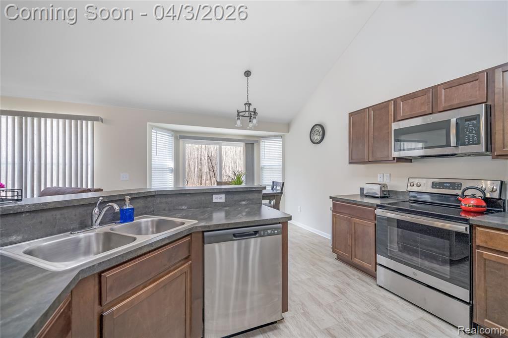 17786 Woodstock Court, Romulus, MI 48174 — Photo 8
