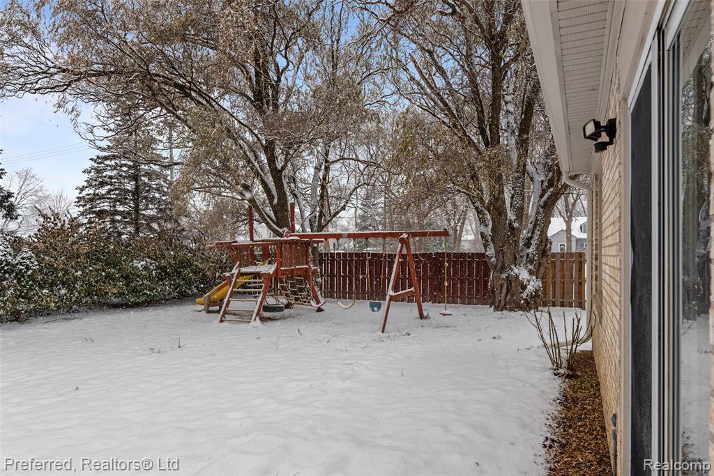 45377 Twining Street, Canton, MI 48187 — Photo 40