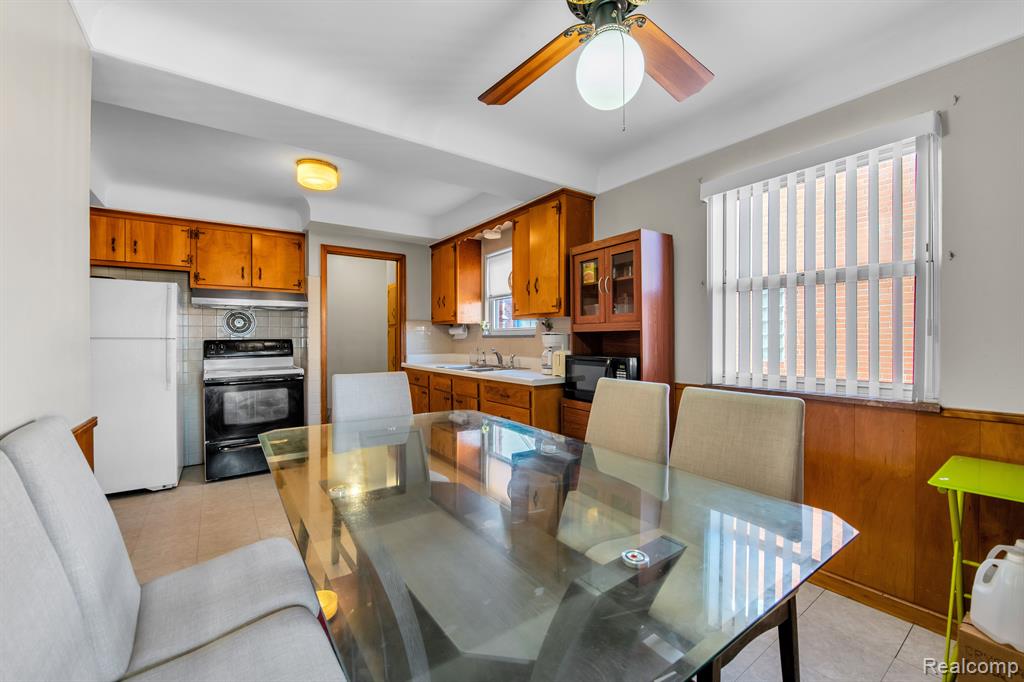 8150 MARIAN Street, Warren, MI 48093 — Photo 9