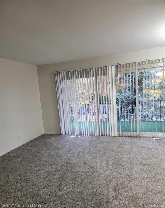 8545 Kennedy Circle, Warren, MI 48093 — Photo 4