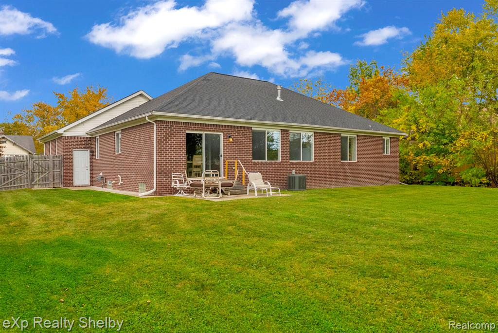 24986 Murray Street, Harrison Township, MI — Photo 44