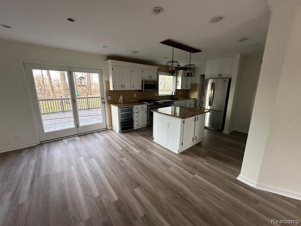 9615 WOODLAND COURT, Ypsilanti, MI 48197 — Photo 6