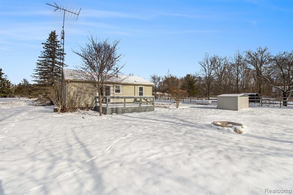 5901 Burdick Road, Lapeer, MI 48446 — Photo 17