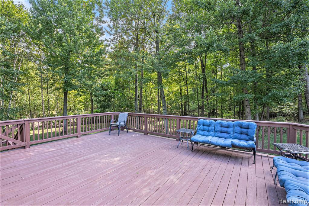 1799 Elkridge Circle, Highland, MI 48356 — Photo 30