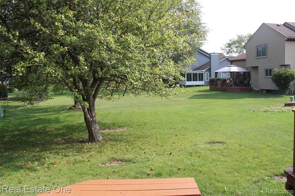 44777 SALTZ Road, Canton, MI 48187 — Photo 10