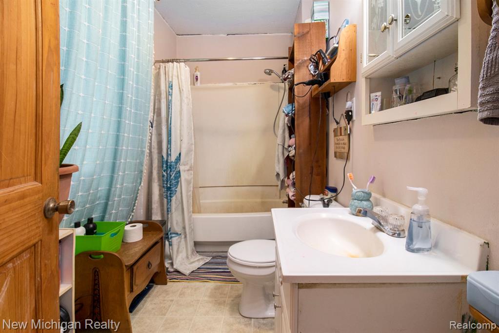 3624 HUGHES Highway, Clayton, MI 49235 — Photo 11