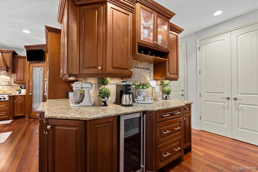 10734 Stoney Point Drive, South Lyon, MI 48178 — Photo 11