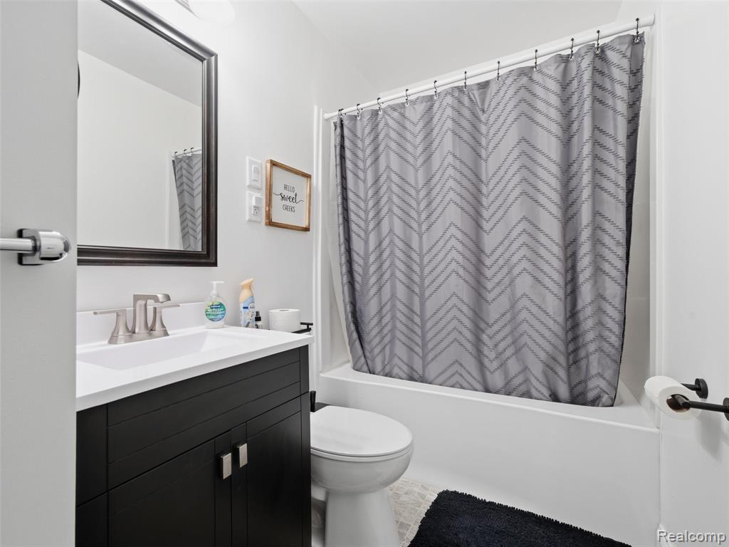 23353 Tawas Avenue, Hazel Park, MI 48030 — Photo 11
