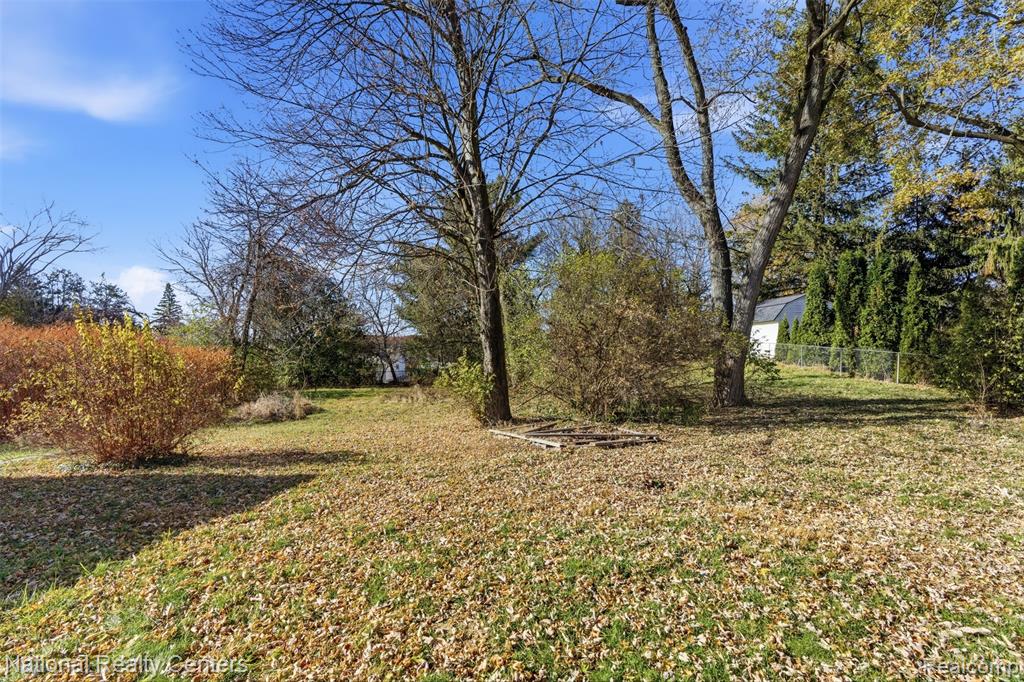 4860 Huston Drive, Orion, MI — Photo 9