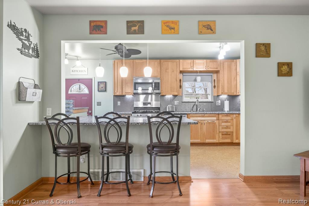 425 KENT Street, Carleton, MI 48117 — Photo 10