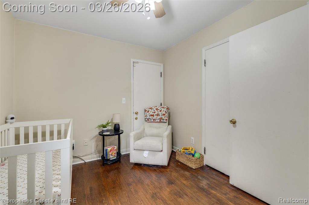 20631 Lochmoor Street, Harper Woods, MI 48225 — Photo 22