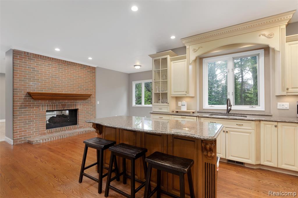 8035 High Point Trail, White Lake, MI — Photo 17