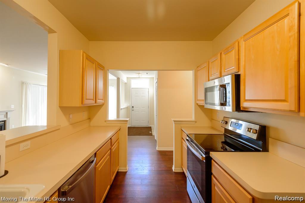 16784 Dover Drive, Northville, MI, 48168