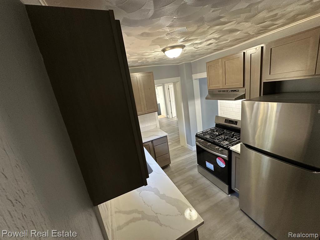 54 NELSON Street, Pontiac, MI 48342 — Photo 11
