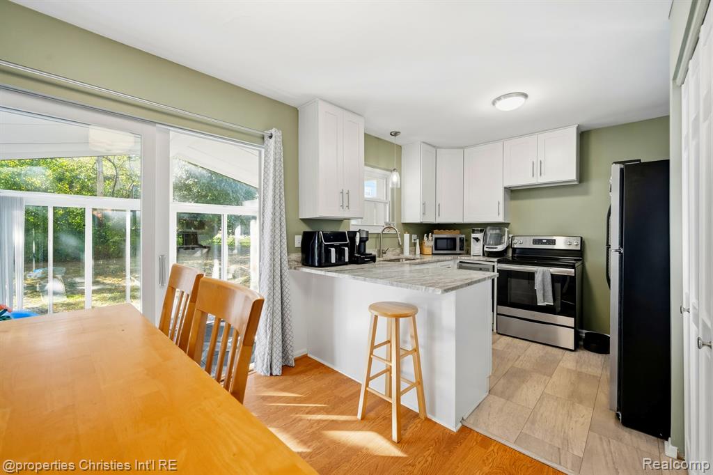 549 Provincetown Lane, Plymouth, MI 48170 — Photo 6