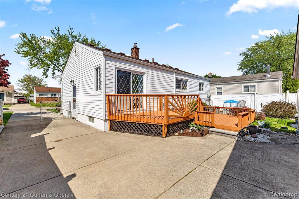 33501 Leona Street, Garden City, MI — Photo 17