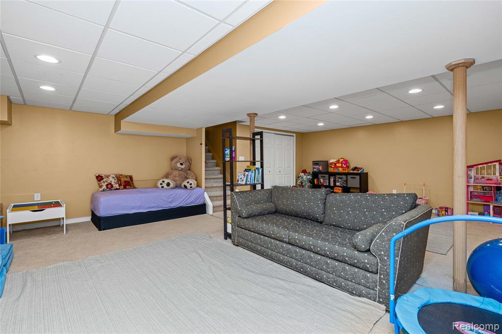 16610 Old Bedford Road, Northville, MI — Photo 42