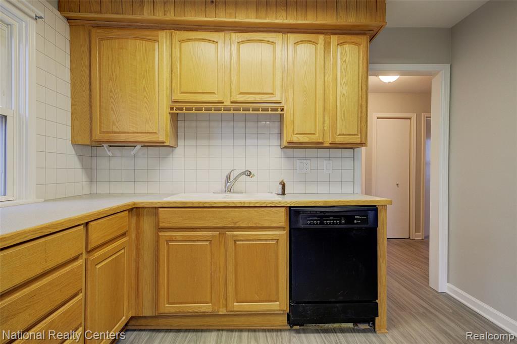 5808 Gilman Street, Garden City, MI — Photo 11