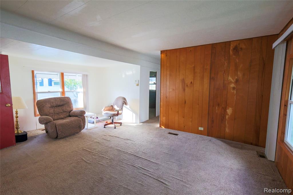 92 Carnberry Beach Blvd, White Lake, MI — Photo 4