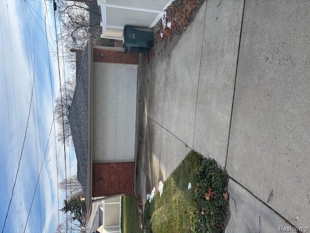 674 Langley Boulevard, Commerce Twp, MI — Photo 24