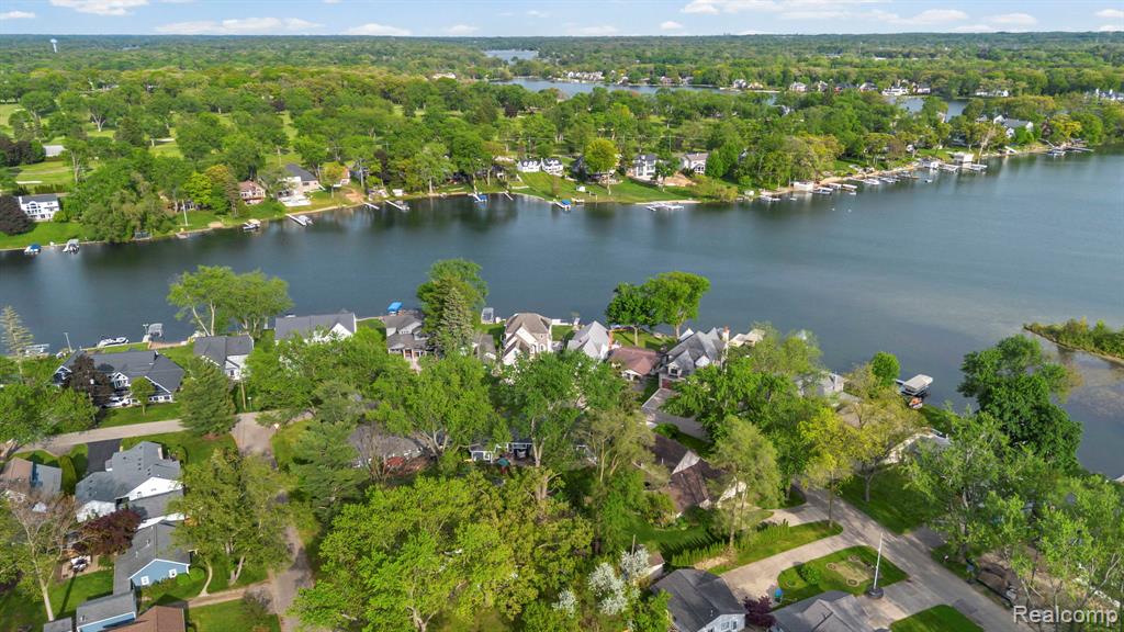 3160 Mandrake Street, Commerce Twp, MI 48382 — Photo 14
