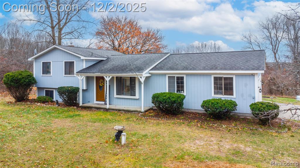 2400 Hummer Lake Road, Ortonville, MI 48462 — Photo 2
