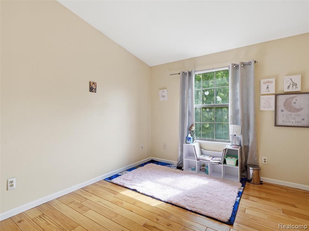 7342 Meadowridge Drive, West Bloomfield, MI — Photo 15