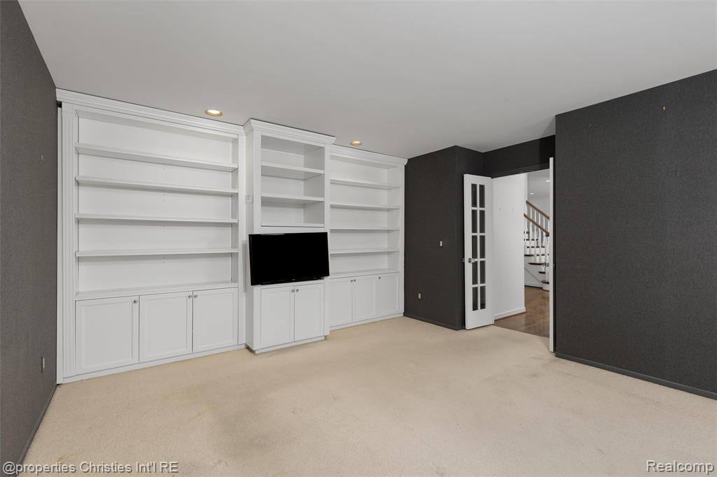 4768 Wendrick Drive, West Bloomfield, MI 48323 — Photo 21
