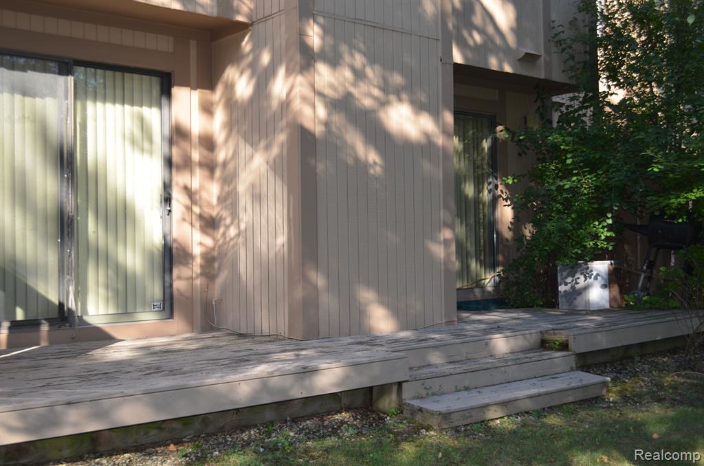 5227 POTOMAC Run N, West Bloomfield, MI — Photo 3